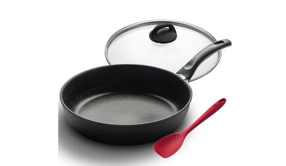 无锅不成家,这7口锅能暖心、能上镜,还能当传家宝|编辑之选第12期