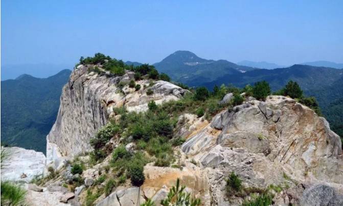走不完的山川大地,走不完的川西看不完的美景