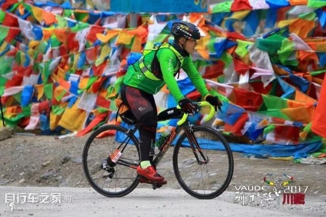 英雄莫问出处下一句,英雄莫问出处莫欺少年穷