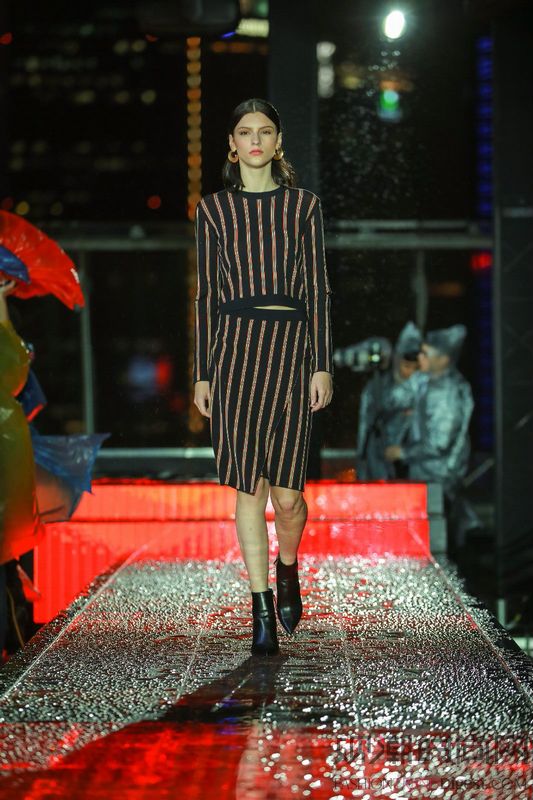 “THEICON”大秀演绎沪上星空传奇,MECITY上海旗舰店隆重开幕