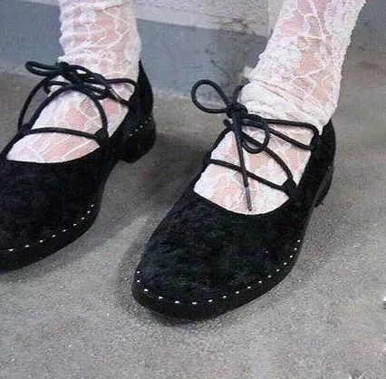 今年秋冬流行的鞋子,今年秋冬鞋