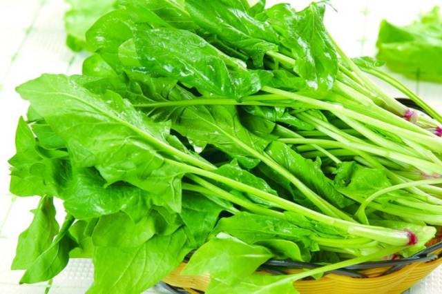 年轻人手脚冰凉怕冷怎么办,年轻人手脚冰凉怎么回事