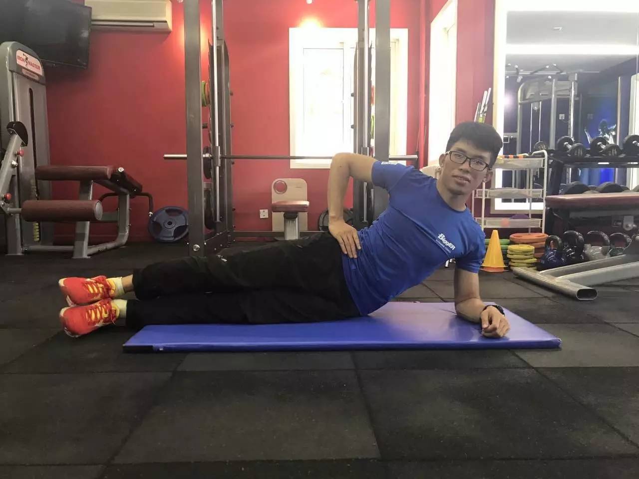 腰痛神奇针灸,腰痛的神奇秘方