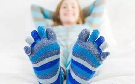 后足跟痛怎么跑步,脚再痛也要坚持