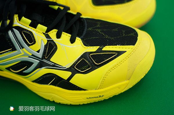 迪卡侬bs羽毛球鞋,花钱花在刀刃