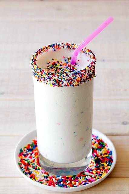 有五个不同口味的冰淇淋该怎么吃,冰淇淋又好吃又简单的方法