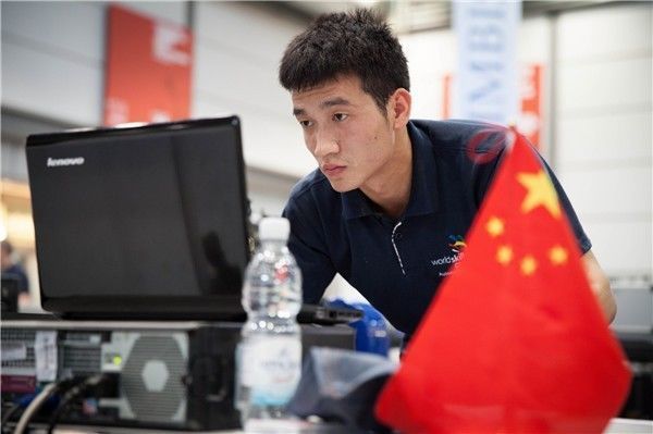 这可能是中国最出色的90后：世界综合格斗冠军、ofo创始人、浙大博导、全球汽车行业技能第九名……