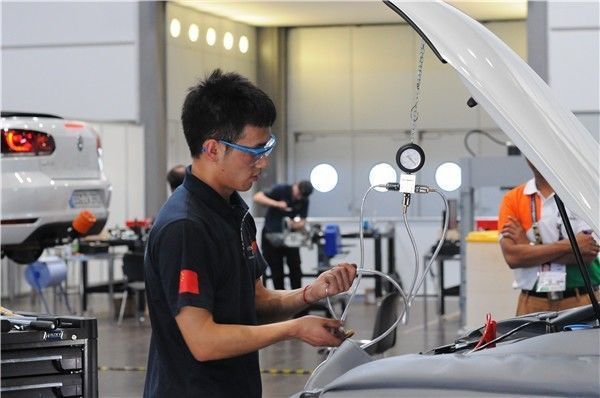 这可能是中国最出色的90后：世界综合格斗冠军、ofo创始人、浙大博导、全球汽车行业技能第九名……