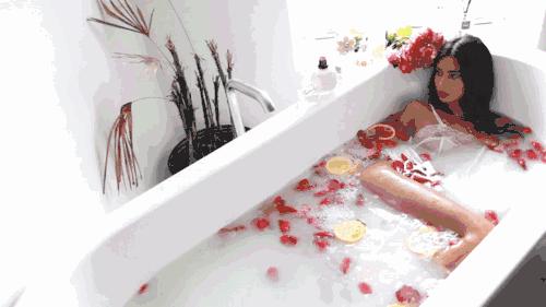 如何从吃饭看出一个人人品,谈钱最能看出一个人的人品