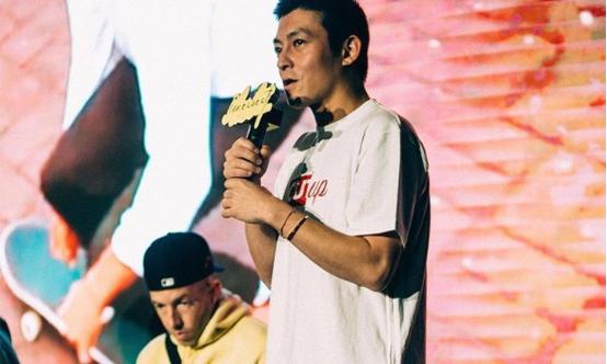 潮自拍专访陈冠希：你说这就是你的生活，我也算是来看过了