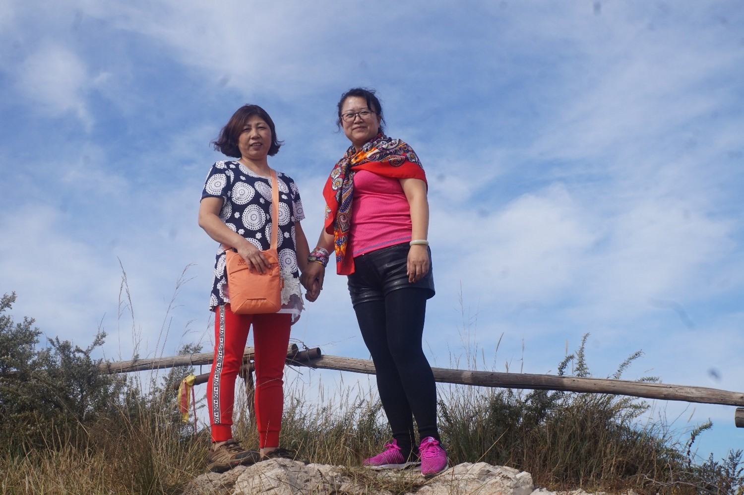 京西第一孤峰,鸡鸣山孤峰独秀