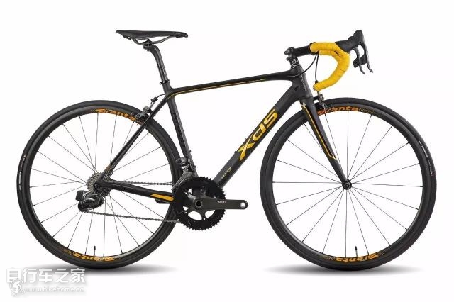 英雄莫问出处下一句,英雄莫问出处莫欺少年穷