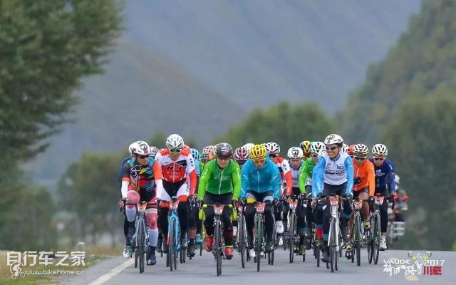 英雄莫问出处下一句,英雄莫问出处莫欺少年穷