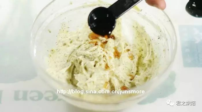 女伯爵红茶饼干做法步骤,3分钟教你做伯爵红茶饼干