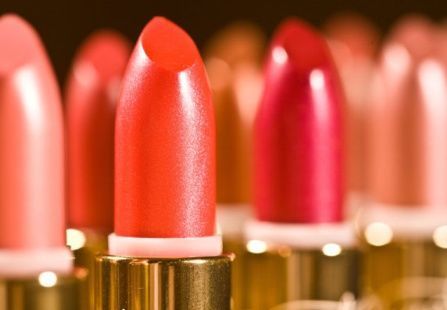 「光影天财」wow!你的口红中有一枚天财枫叶!