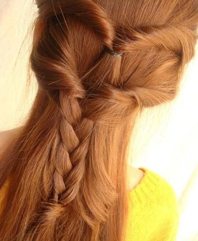 披肩发发型扎法教程,披肩发发型简单扎法视频教程