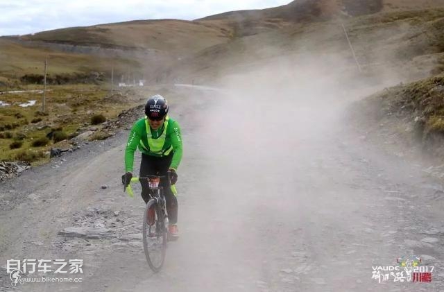 英雄莫问出处下一句,英雄莫问出处莫欺少年穷