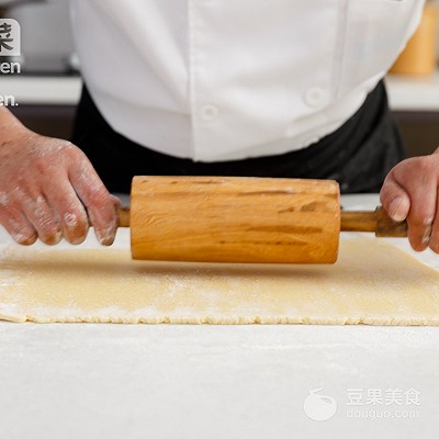 榴莲酥的做法烤箱空气炸锅,榴莲酥的做法微波炉
