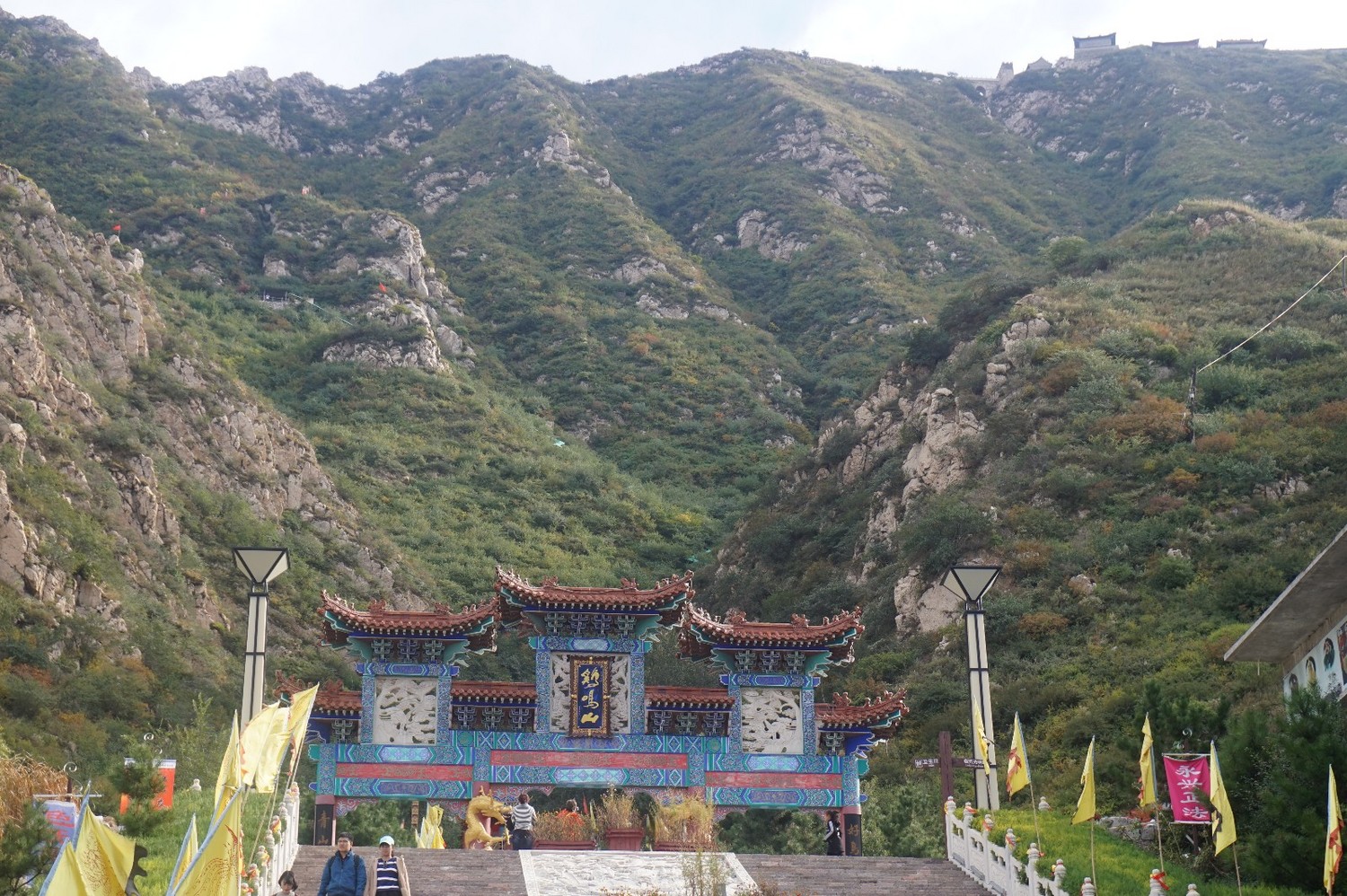 京西第一孤峰,鸡鸣山孤峰独秀