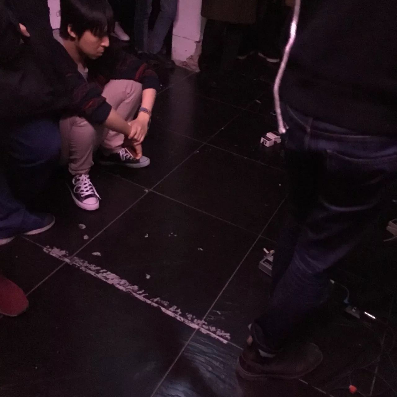 亚洲酷青年们晚上都在哪集合?我们把那些据点“一窝端”了!