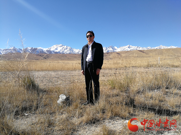 沙产业理论忠实践行者挑战荒漠的大漠之子——人物特写:治沙模范柴在军和他的大漠紫光