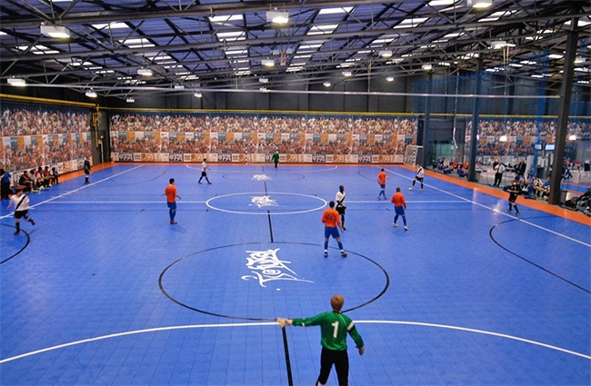 这项运动催生出贝利与梅西的梦幻技术，也是高效的健身利器