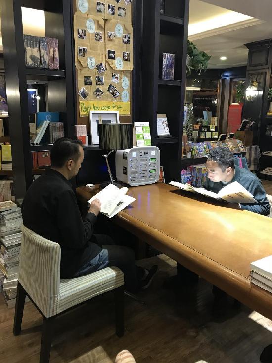 成都十大打卡书店,成都24小时无人书店