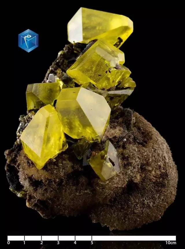 教育底色什么颜色,矿物颜色