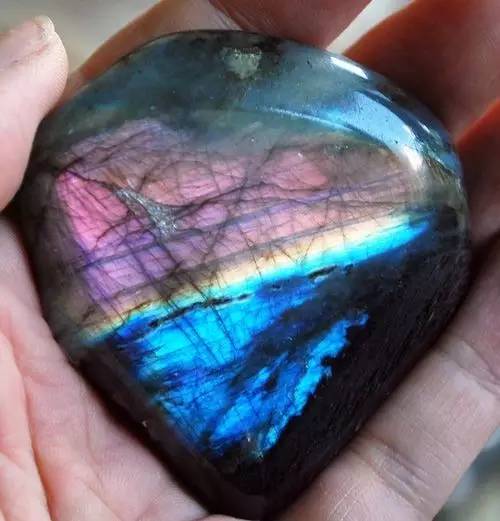 教育底色什么颜色,矿物颜色