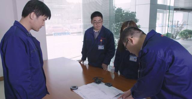 从默默无闻到行业巨头,从小作坊到上市公司的传奇