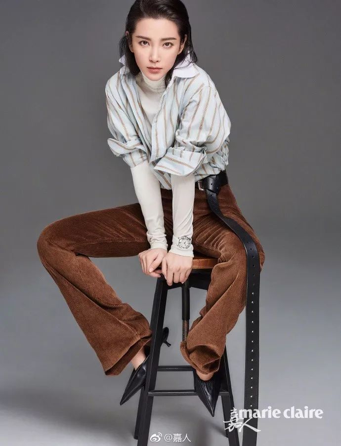 秋冬穿搭女2021高级感小个子,秋冬也流行穿大不穿小