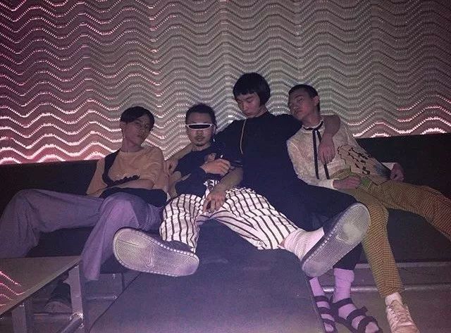 亚洲酷青年们晚上都在哪集合？我们把那些据点“一窝端”了！