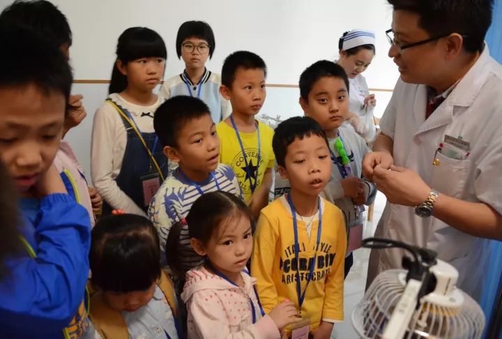 地方动态｜小朋友走进惠州市中医院感受中医药文化