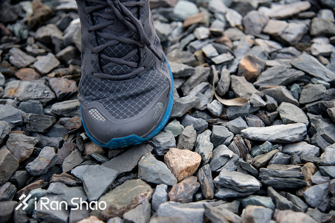 thenorthface儿童跑鞋,thenorthface轻量减震鞋子