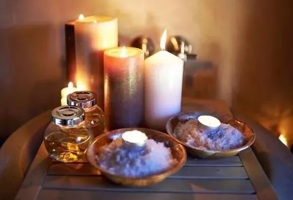 聊聊旧时美容那些事,女人们为了爱美太拼了!