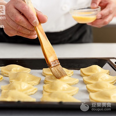 榴莲酥的做法烤箱空气炸锅,榴莲酥的做法微波炉