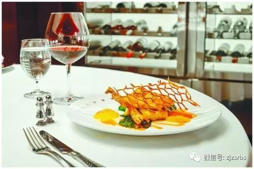 想在家门口搭乘邮轮去日本旅行吗?怎样省钱、邮轮体验如何……最强攻略告诉你要这样玩转巡海之旅!