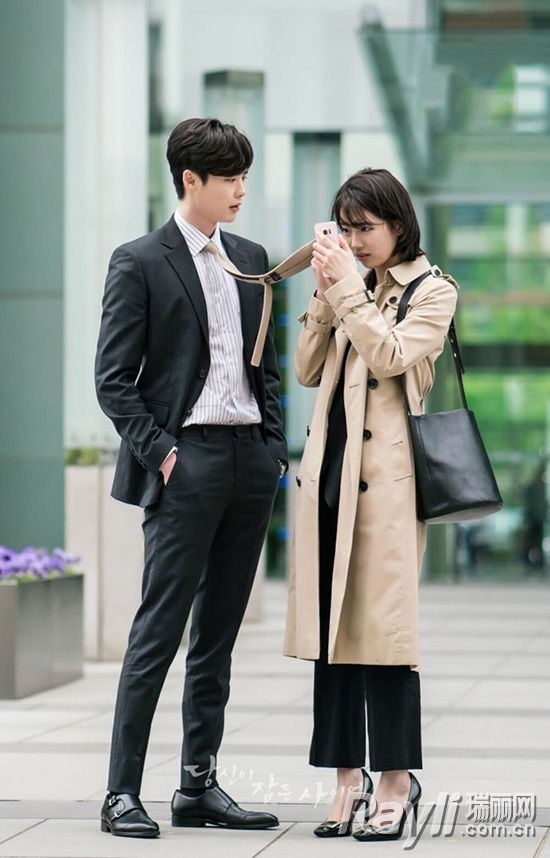 深扒秀智10件百搭单品，200块就能买到相似款