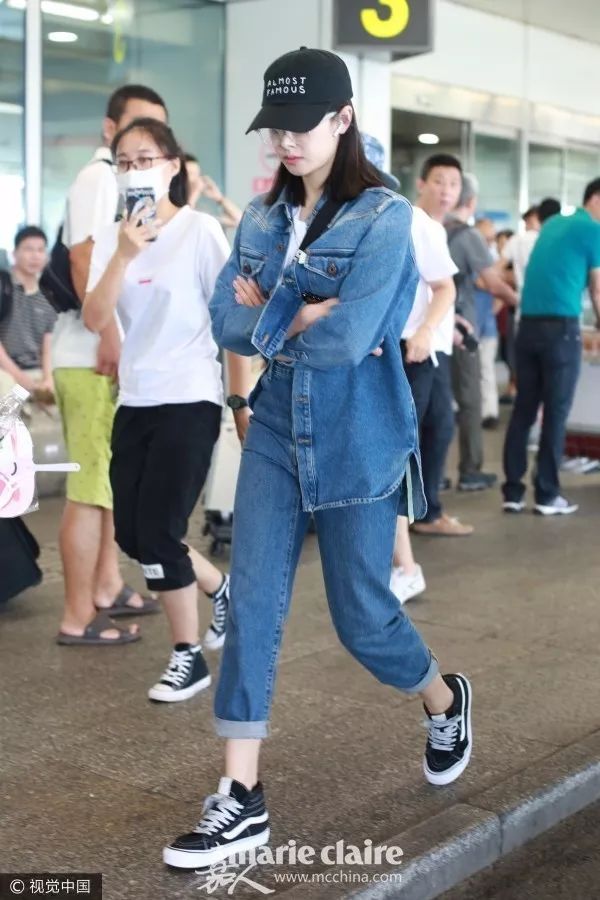 热巴宋茜再度撞衫,迪丽热巴宋茜连体衣