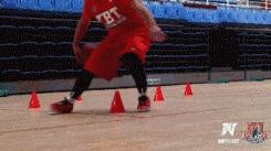 如何让变向运球更有威胁,给大家分享一个运球变向教程