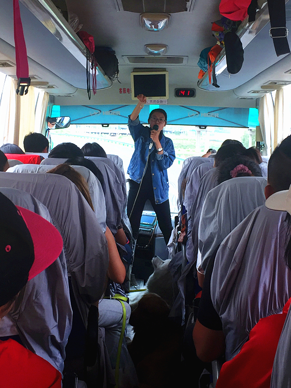 活动回顾|欧帝亿主题狗狗巴士察哈尔草原深处探秘万年火山