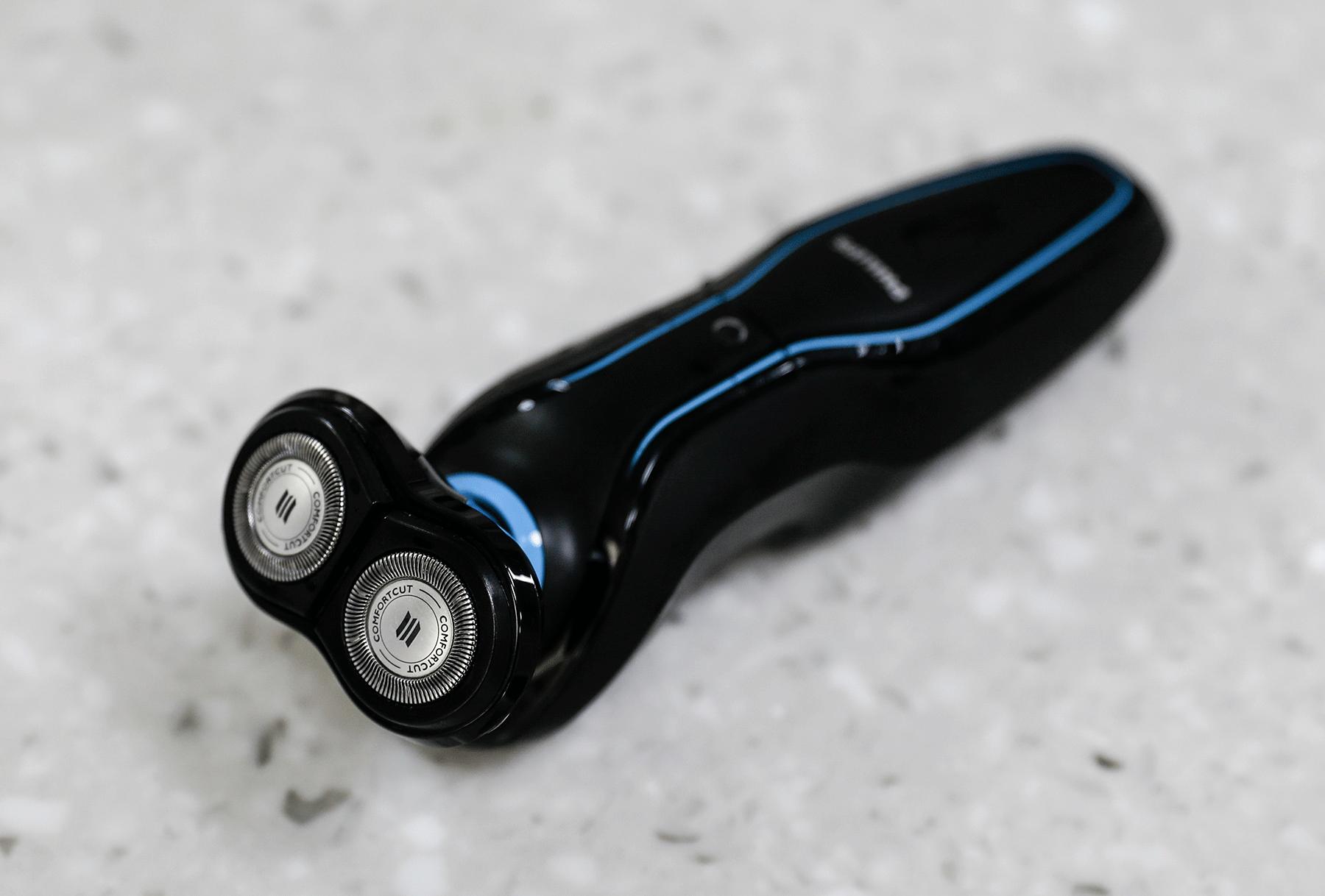 philips电动剃须刀5832,飞利浦剃须刀畅销榜第一名可冲洗