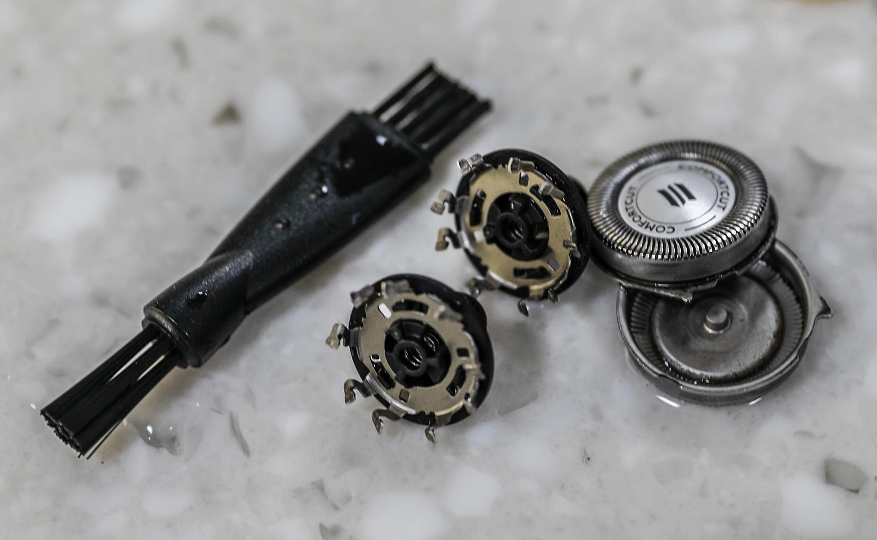 philips电动剃须刀5832,飞利浦剃须刀畅销榜第一名可冲洗