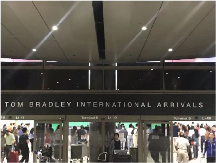 洛杉矶lax机场转机攻略,洛杉矶lax机场接送