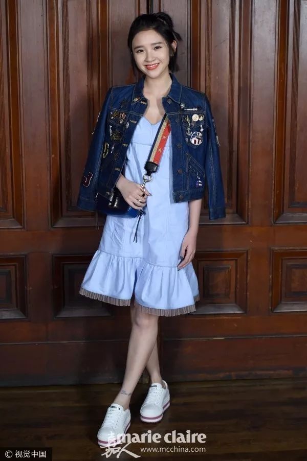 热巴宋茜再度撞衫,迪丽热巴宋茜连体衣