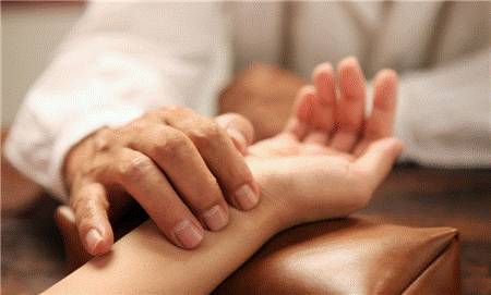 这篇微信信息量很大啊！解救手脚冰凉，除了男朋友，你还可以……