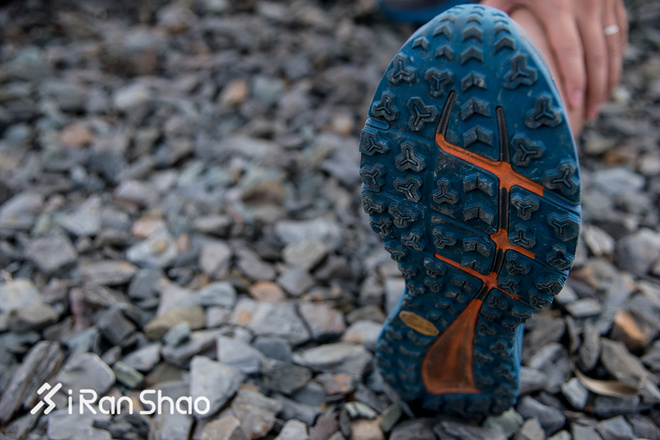 thenorthface儿童跑鞋,thenorthface轻量减震鞋子