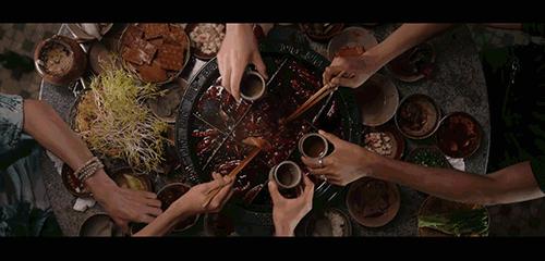 重庆火锅和四川火锅谁才是正宗的,正宗重庆火锅vs长沙重庆火锅