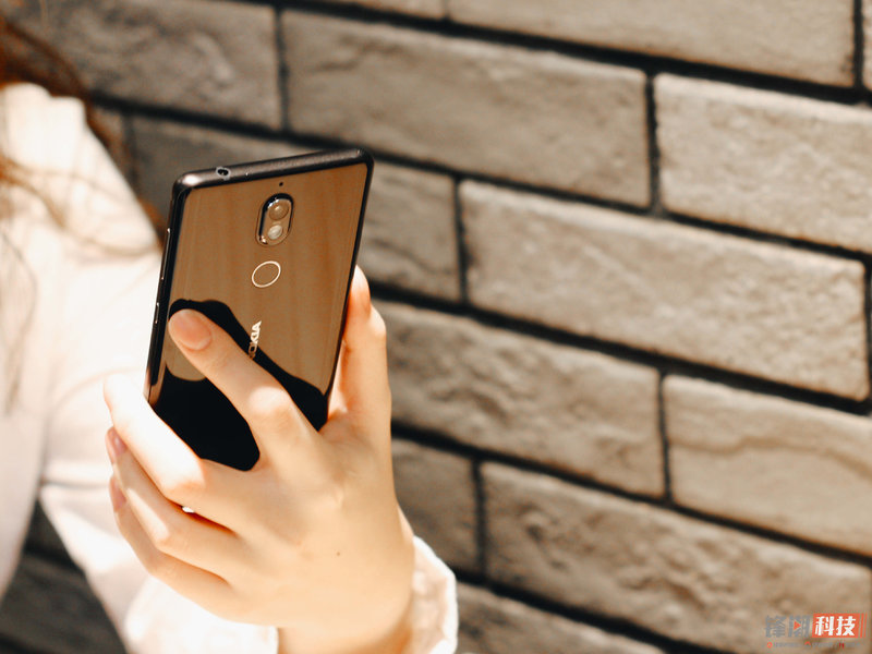 蔡司加强版和星趣控,诺基亚nokia7评测视频