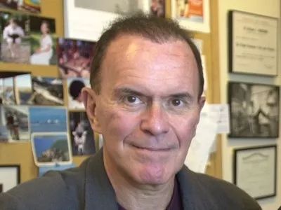 《柳叶刀》子刊:MIT大牛科学家发明神奇功能饮料,可显著延缓早期阿尔茨海默病患者认知衰退|临床大发现